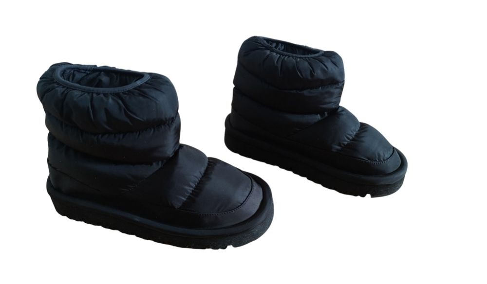 Markowe nowe śniegowce DeeZee r 37 czarne ocieplane kozaki na zimę