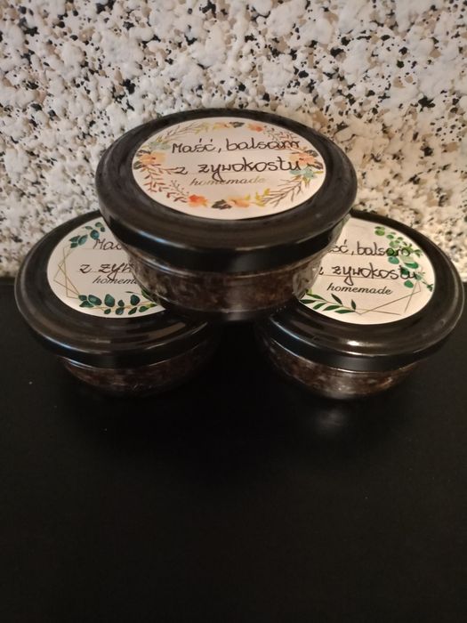 Maść z żywokostu lekarskiego