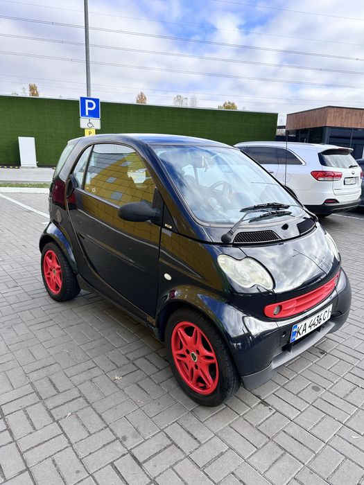 Авто для стильної людини Smart  fortwo 450