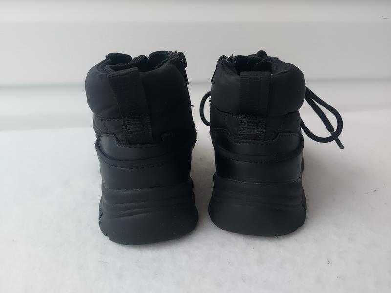 Демісезонні дитячі ботинки черевики zara
