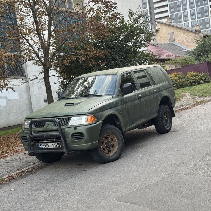 Продам чудовий Mitsubishi Pajero