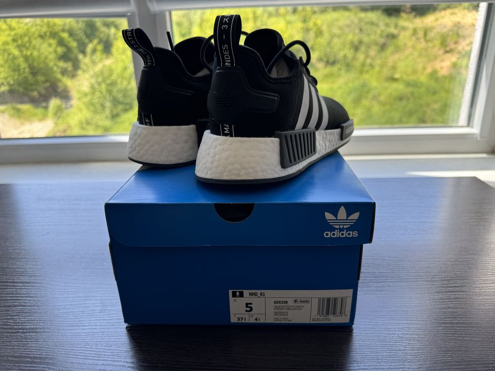 Adidas NMD_R1 Shoes