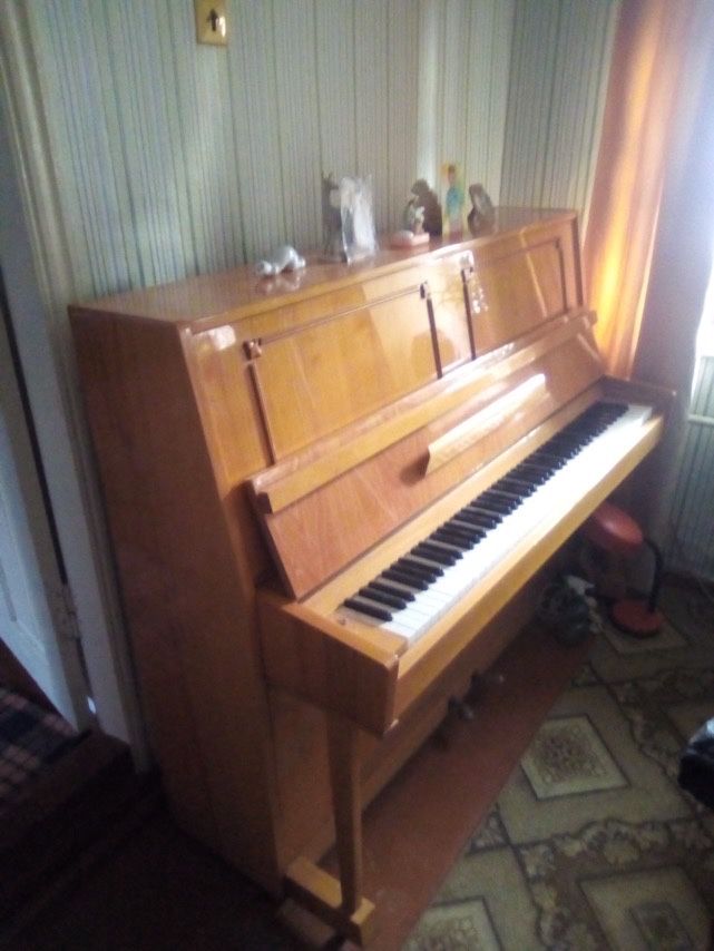 Піаніно Україна виробник Чернігів