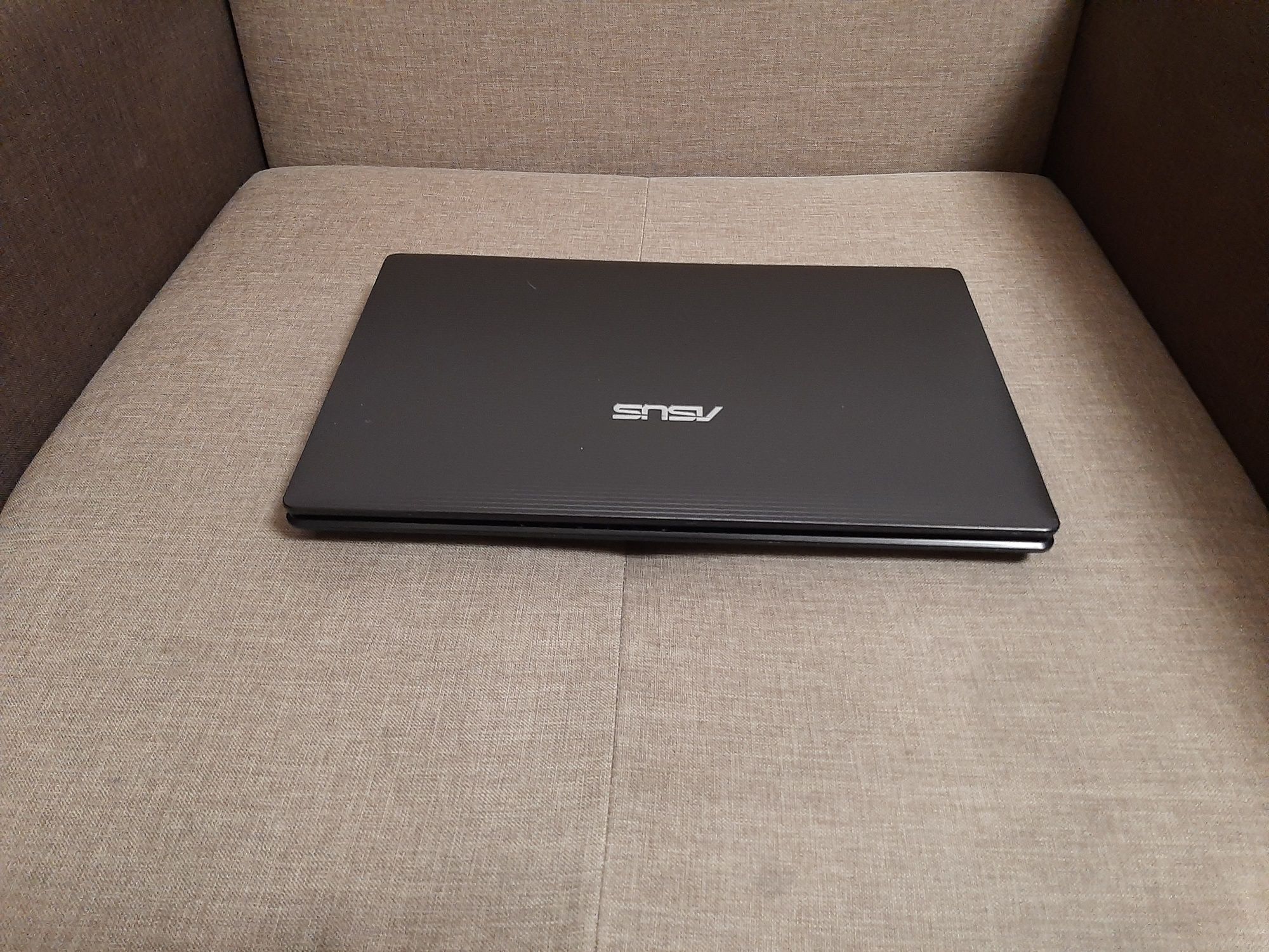 Ноутбук Asus K53T,AMD A6-3610MX,4 ядра-4 потоки,ram 8/ssd 120 gb