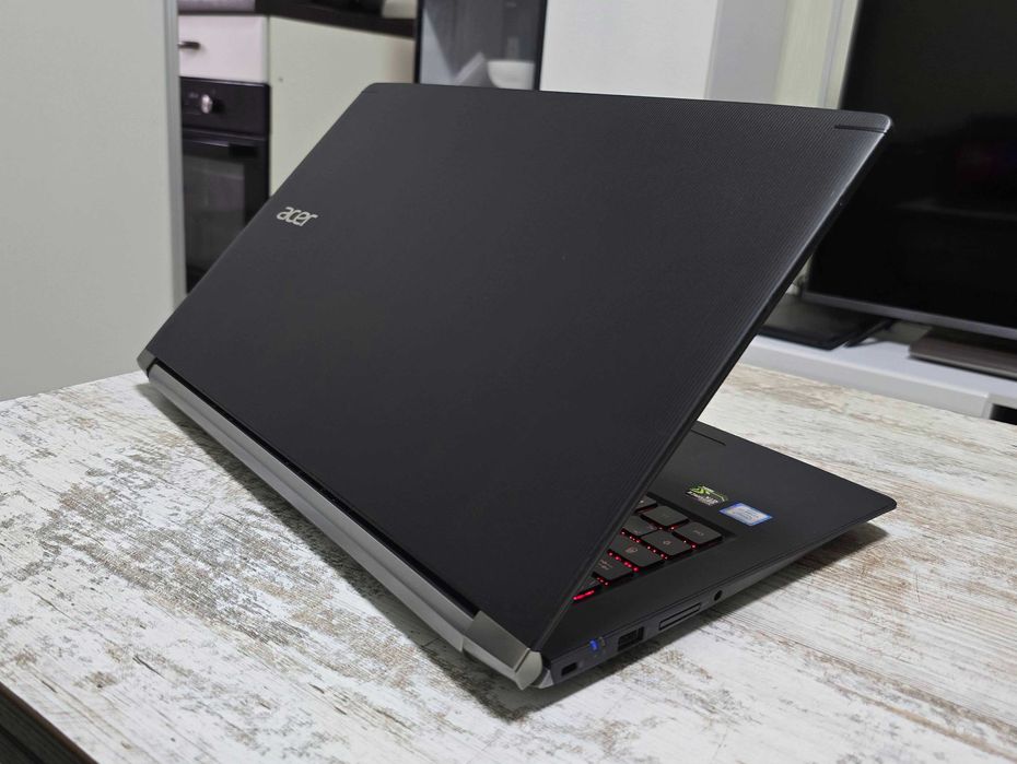Игровой Acer Nitro (Core i7/Nvidia GTX960M/16GB DDR4/SSD 128GB+1000GB)