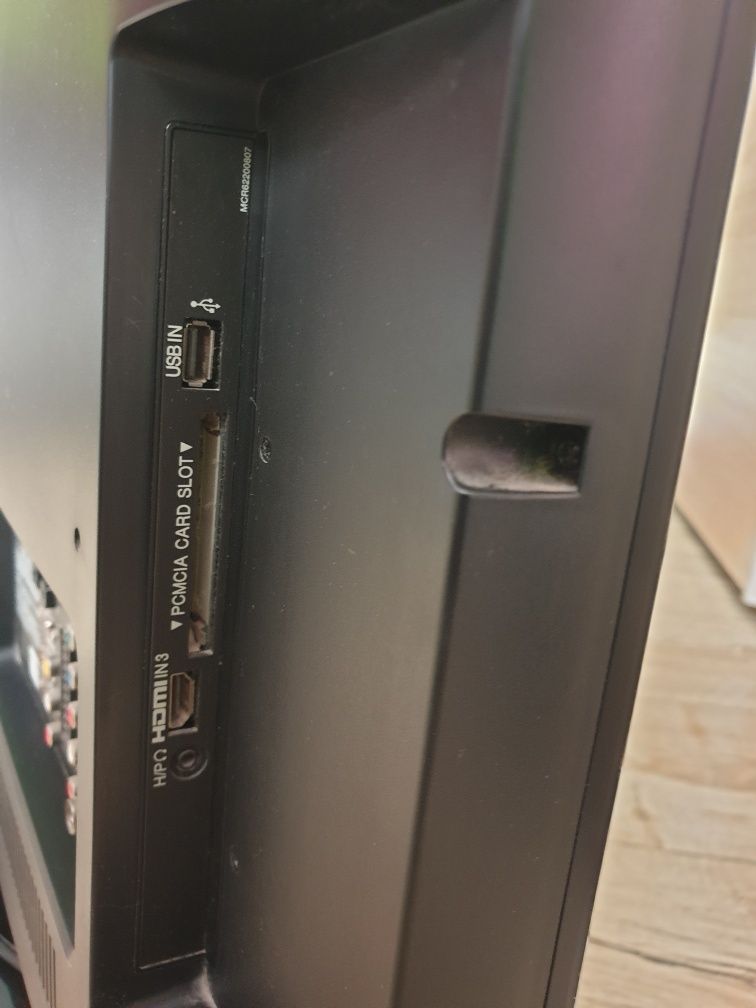 Telewizor LG 32LK450 Full HD.