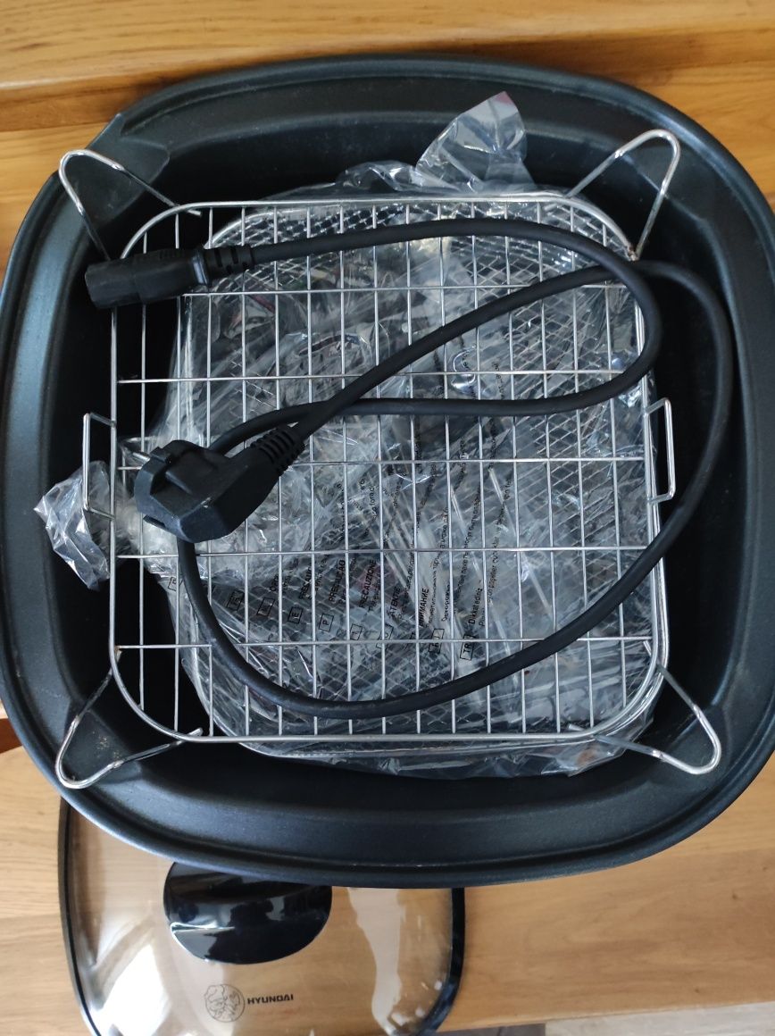 Multicooker urządzenia do gotowania Hyundai MFC 03