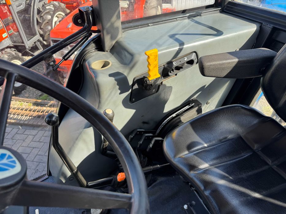 Трактор NEW HOLLAND TL5060,100 к.с., обслужений з документами