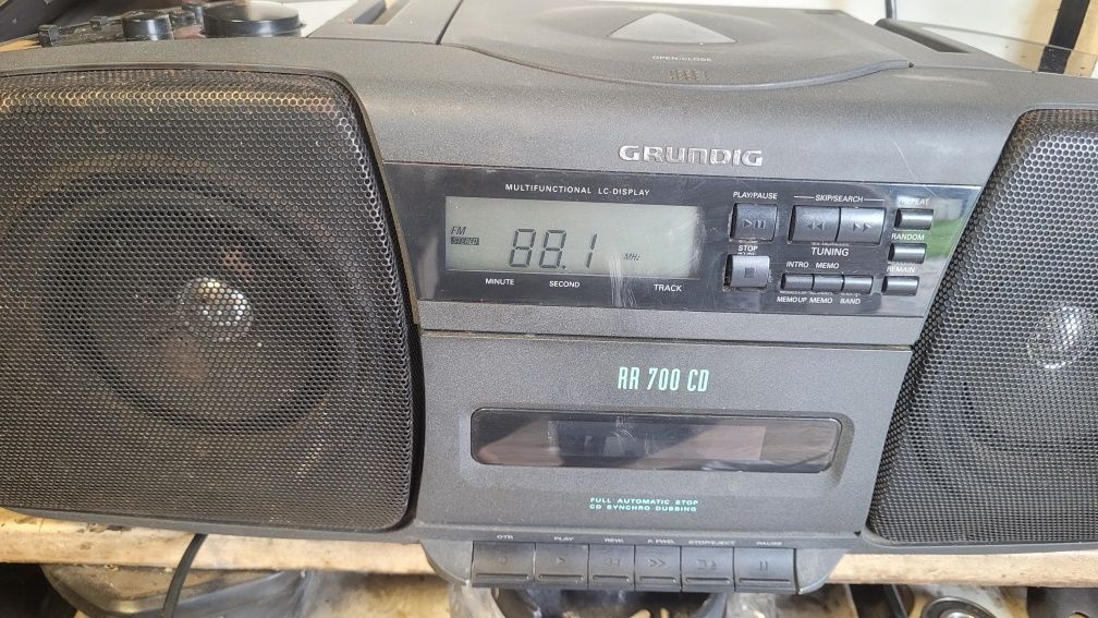 Radiomagnetofon Grundig RR70 CD