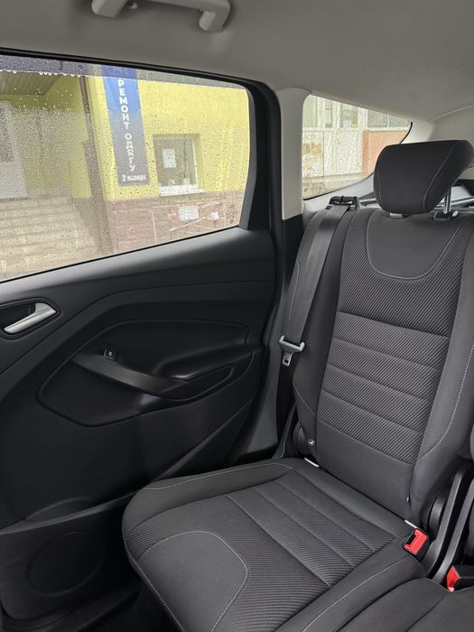 Продам терміново Ford Kuga 2015, II покоління, 2.0D AT (150 к.с.) 4WD