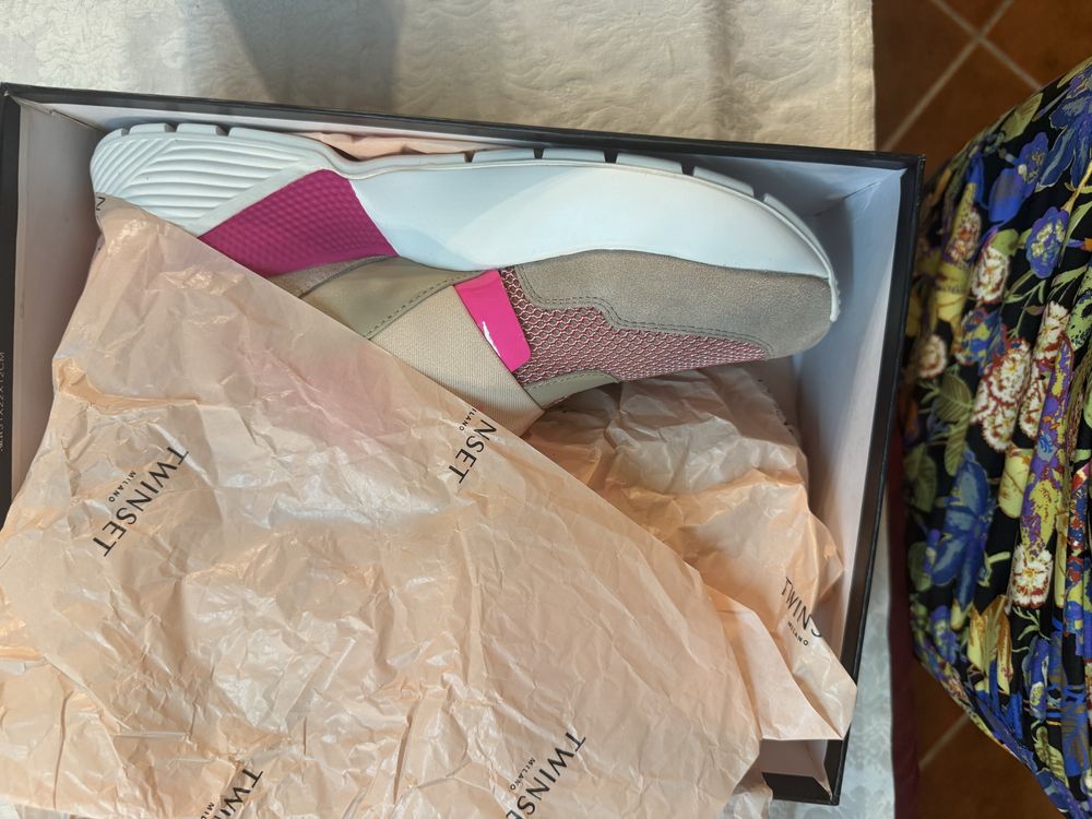 Sapatilha comoletamente nova TWINSET Milano