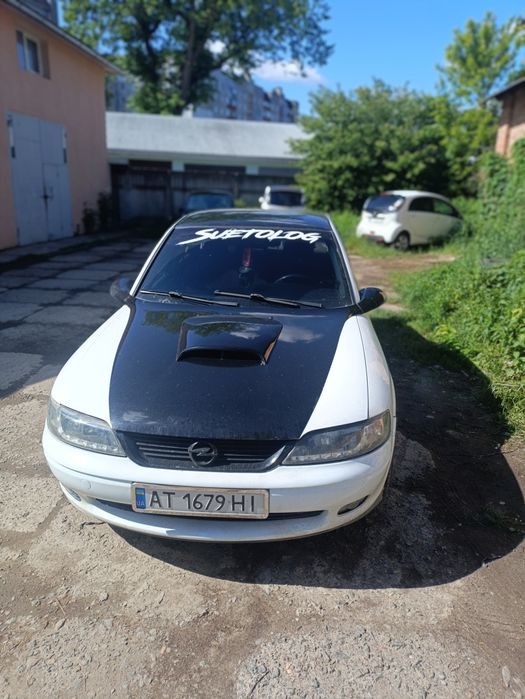 Продам авто на боєвому ходу