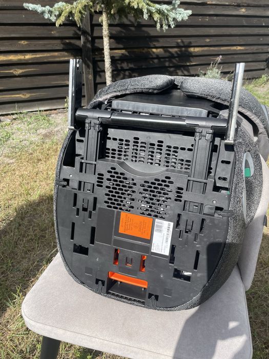 Продам автокрісло Cybex Solution Z I-Fix Plus Soho Grey 15-36Kg