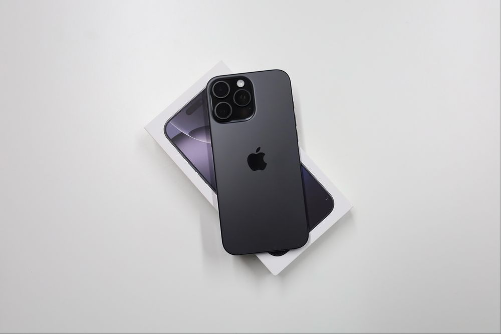 Iphone 16 pro max 256gb black titanium