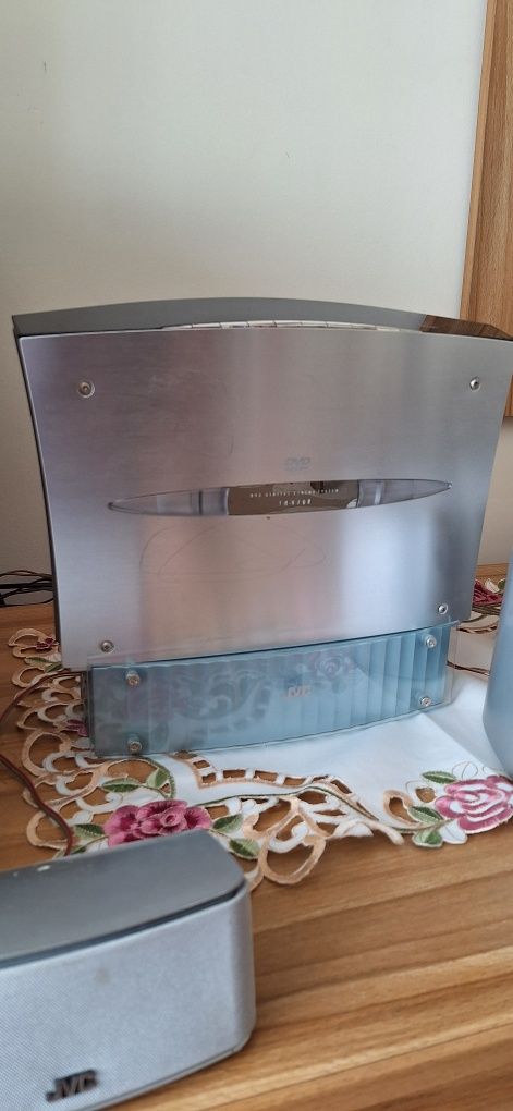 Kino domowe JVC TH V70R