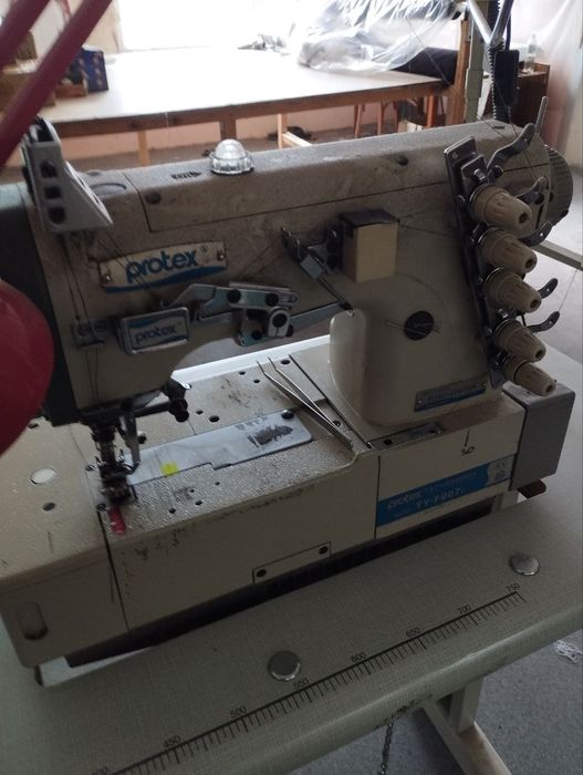 Швейный цех. Швейные машинки и фурнитура