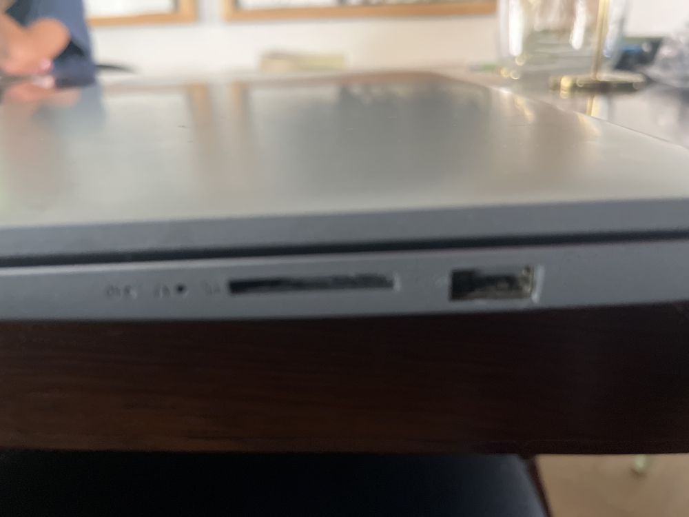Portátil Lenovo idea pad 3 (15”) (vem com carregador)