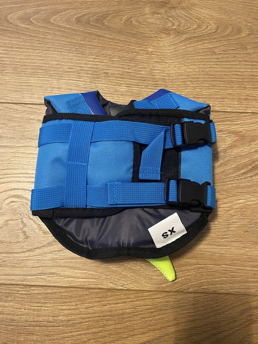 Kamiezlka ratunkowa dla psa