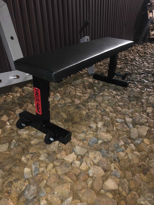 Ławka pozioma płaska do wyciskania na klatkę HES L1LP