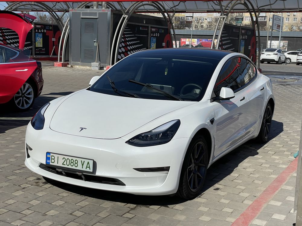 Tesla Model 3 Long Range (Dual Motor) 2021 рік