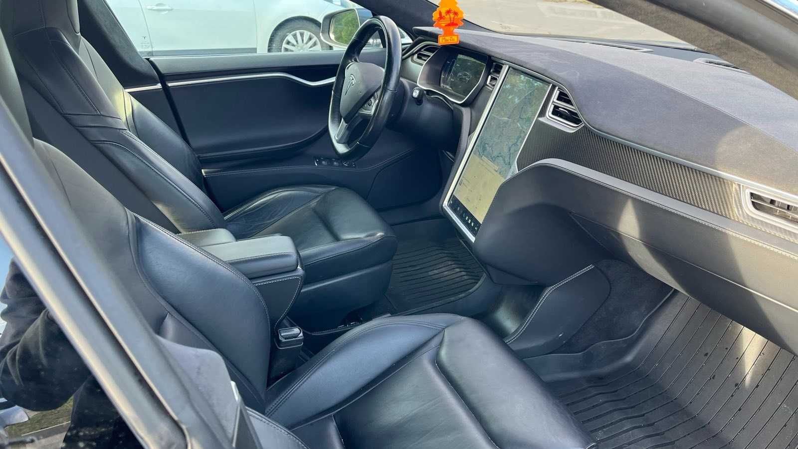 Tesla Model S P90D 2015