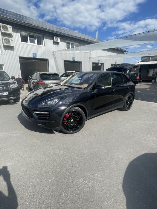 Porsche Cayenne 4.8 Turbo