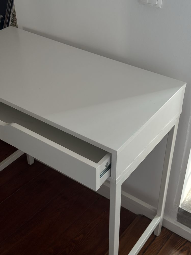 Secretária, consola/ aparador Ikea Branco