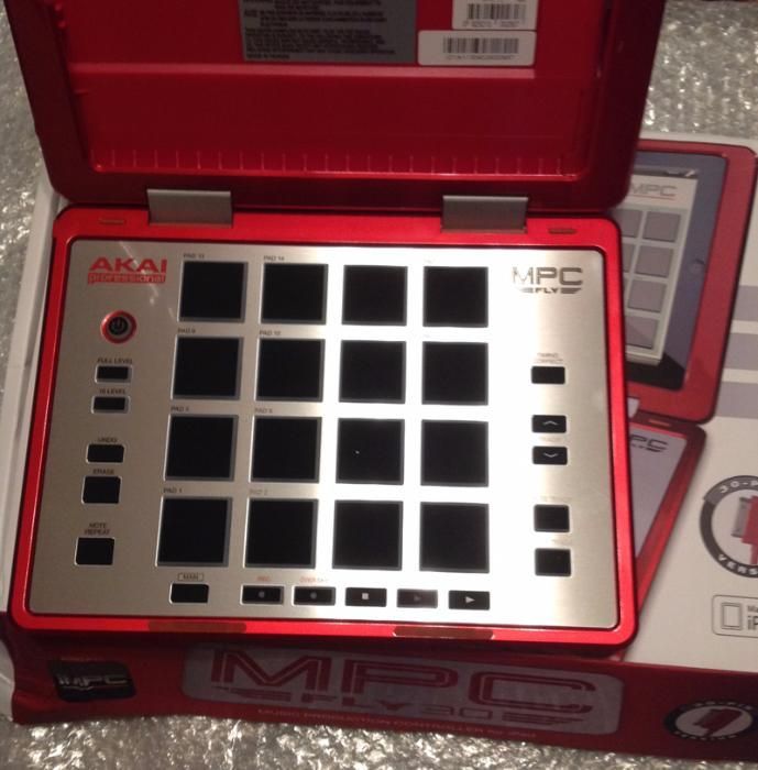 Продам Akai MPC Fly