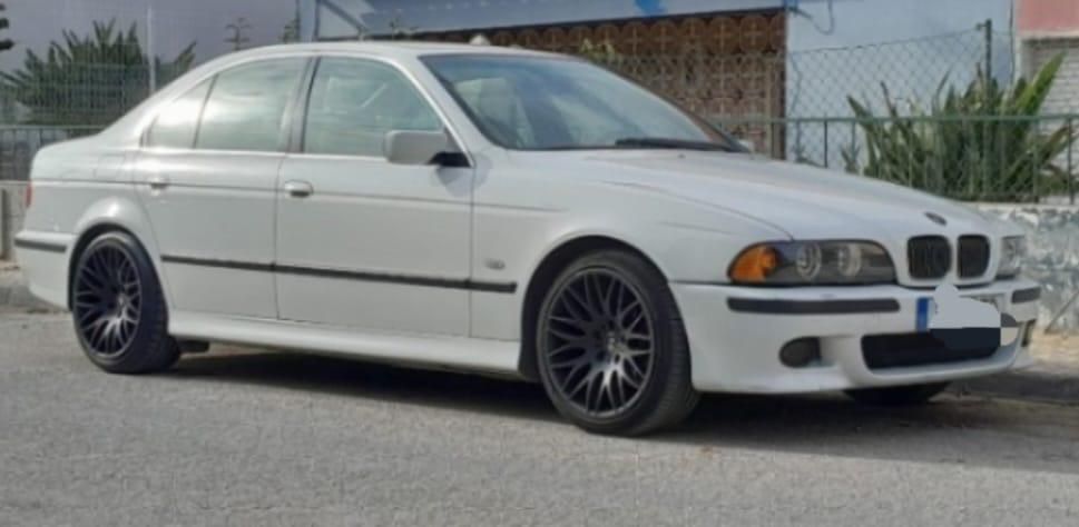 BMW 535i V8......