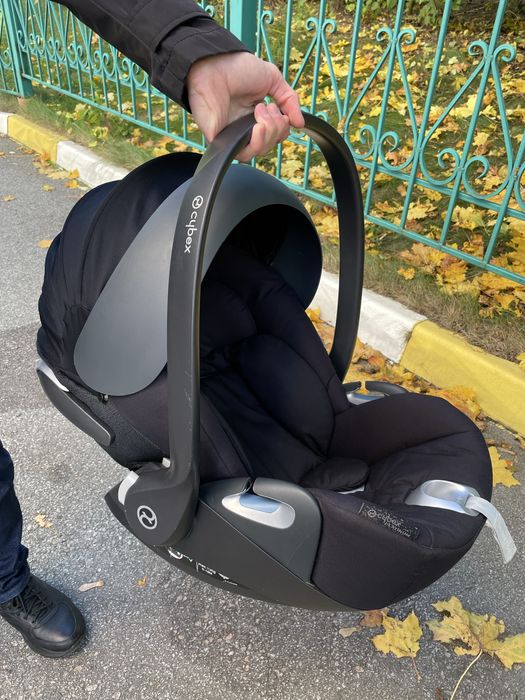 Продам Cybex Cloud Z i-size з базою Isofix