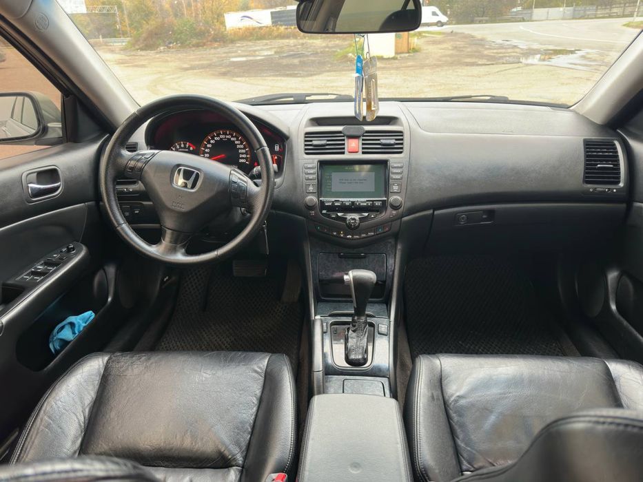 Срочно Хонда Аккорд, состояние отличное