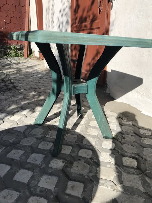 Stół stolik ogrodowy- kwadratowy - zielony wym. 75x75- podwioze. Podju