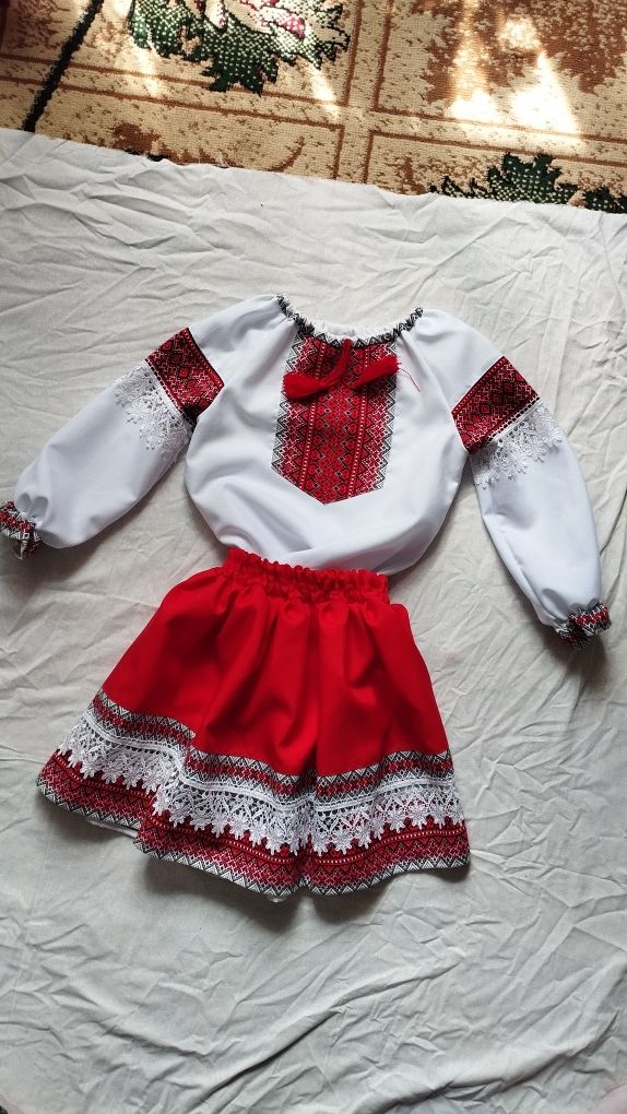 Вишиванка на дівчинку