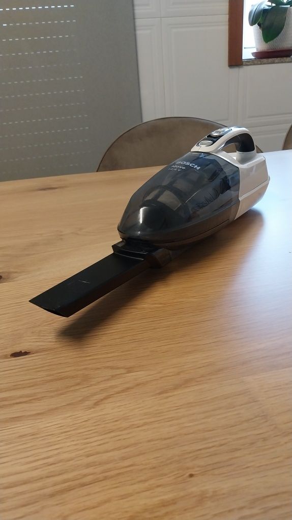Aspirador de mão Bosch Move 14.4V