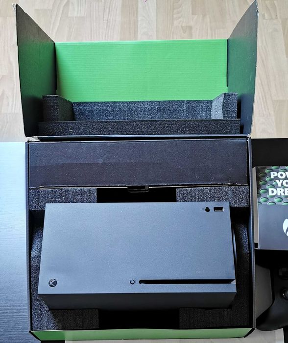 Konsola Xbox Series X 1882 1TB SSD