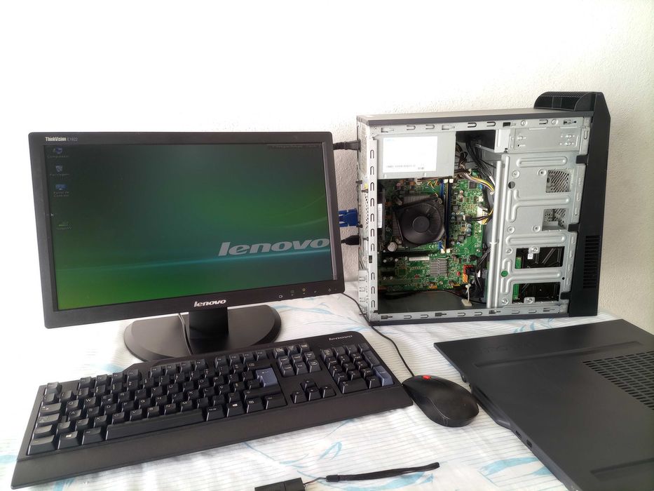 Lenovo Core i5 /Ram 8GB Win10 + Monitor