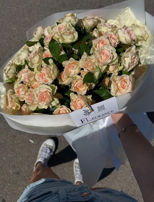 Замовлення букету троянд 51, 101, 201, 301 шт за оптовими цінами