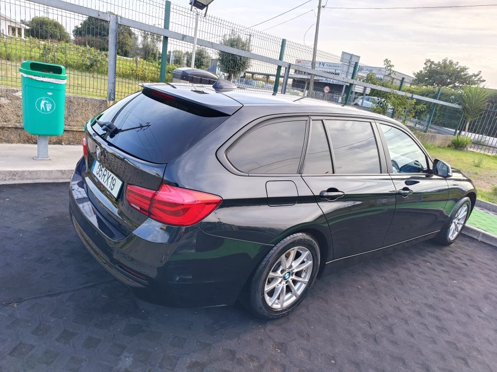 Para venda BMW 320 Touring (F31) 2016 Automático 

320 d (140 kW / 190