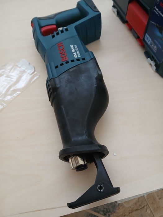 Serra Sabre bosh GSA 18 V-LI  (NOVA)