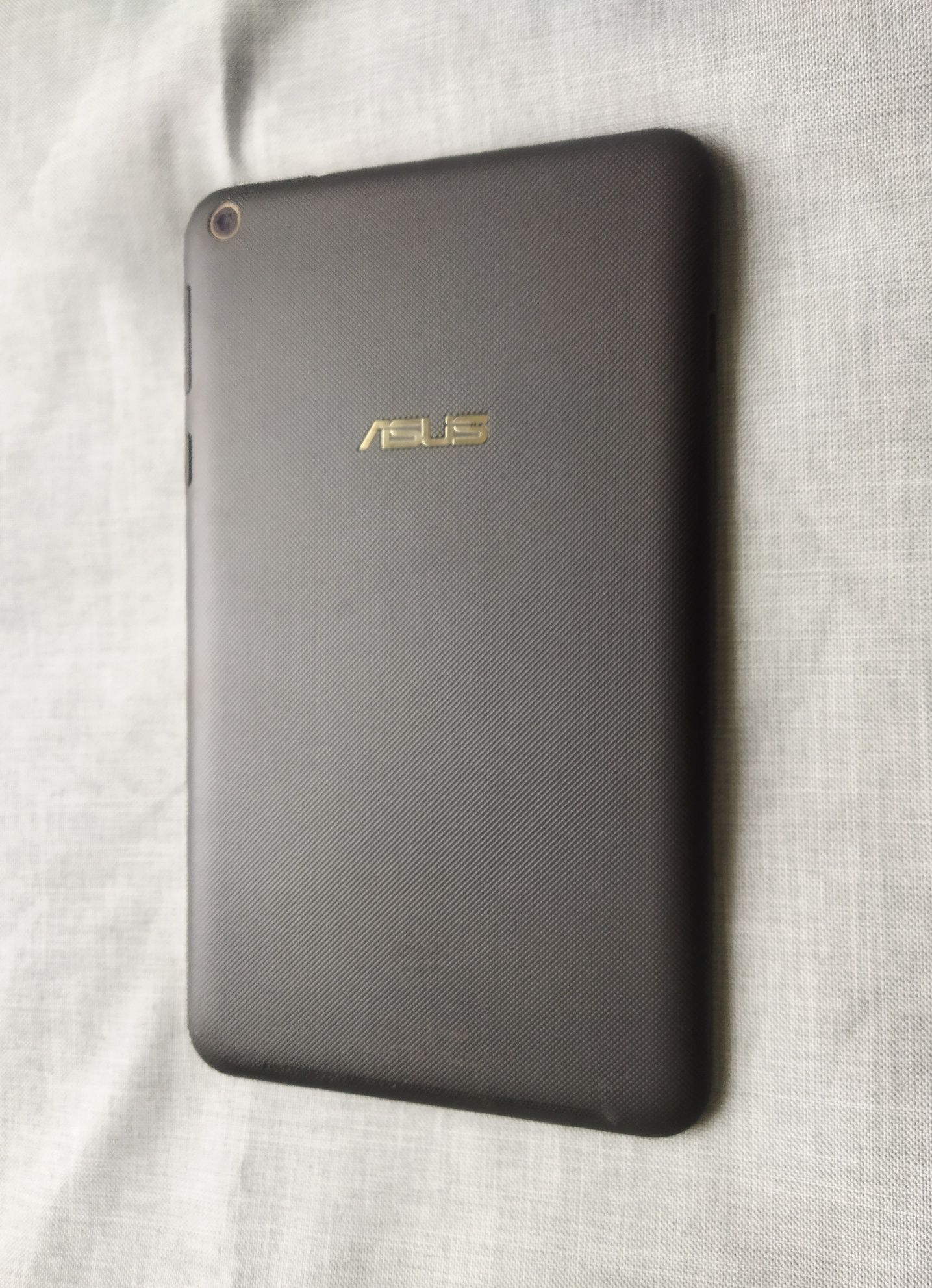 Планшет Asus 8 дюймів ,32гб пам'ять.