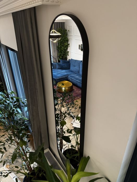 Lustro ścienne zaokrąglone 150 x 40 cm