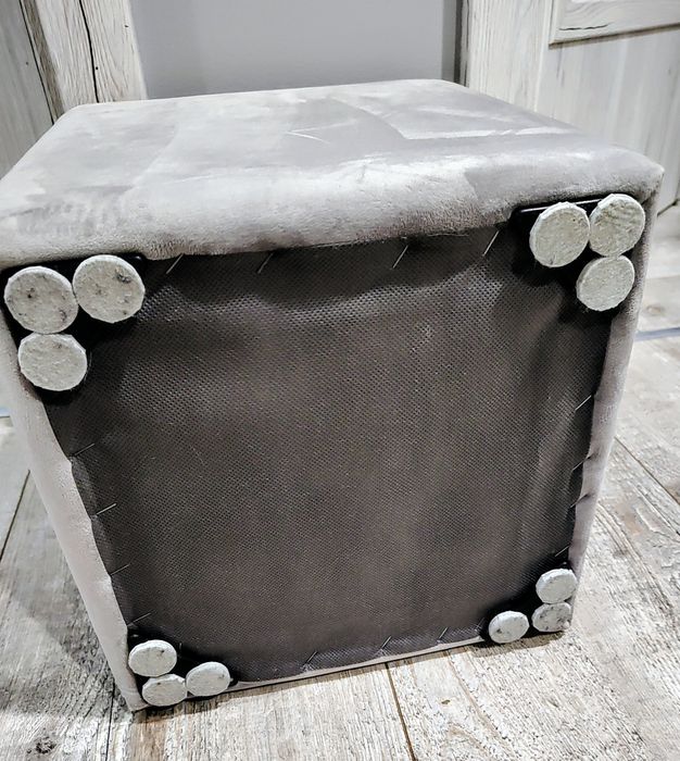 Pufa kostka 30x30x30 szary welur -bdb stan!