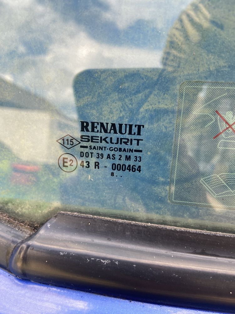 Renault Kengo дверка пасажир