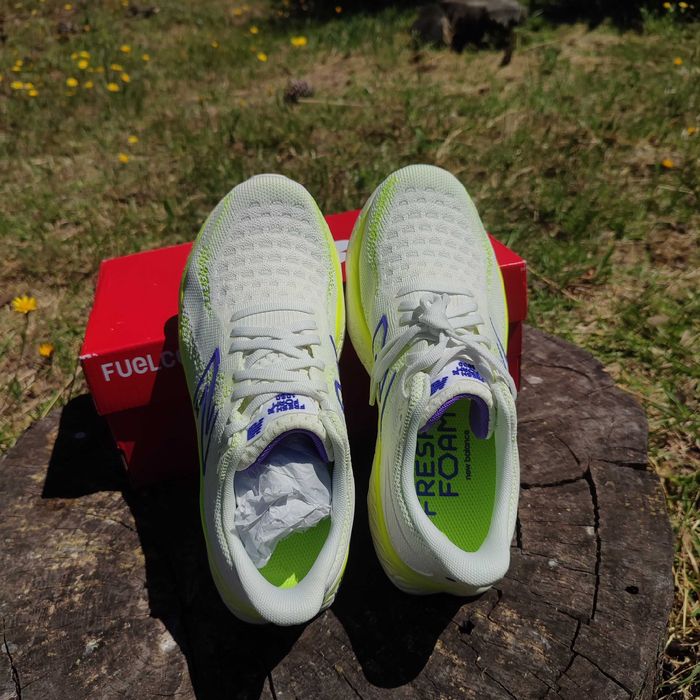 New Balance fresh foam X 1080 Sea Salt/Electric Indigo NEW