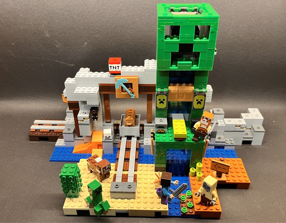 Lego Minecraft Kopalnia Creeperów 21155