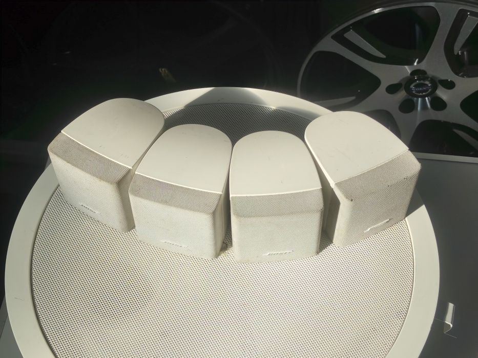 Subwoofer Bose FreeSpace 3-II z satelitkami - okazja