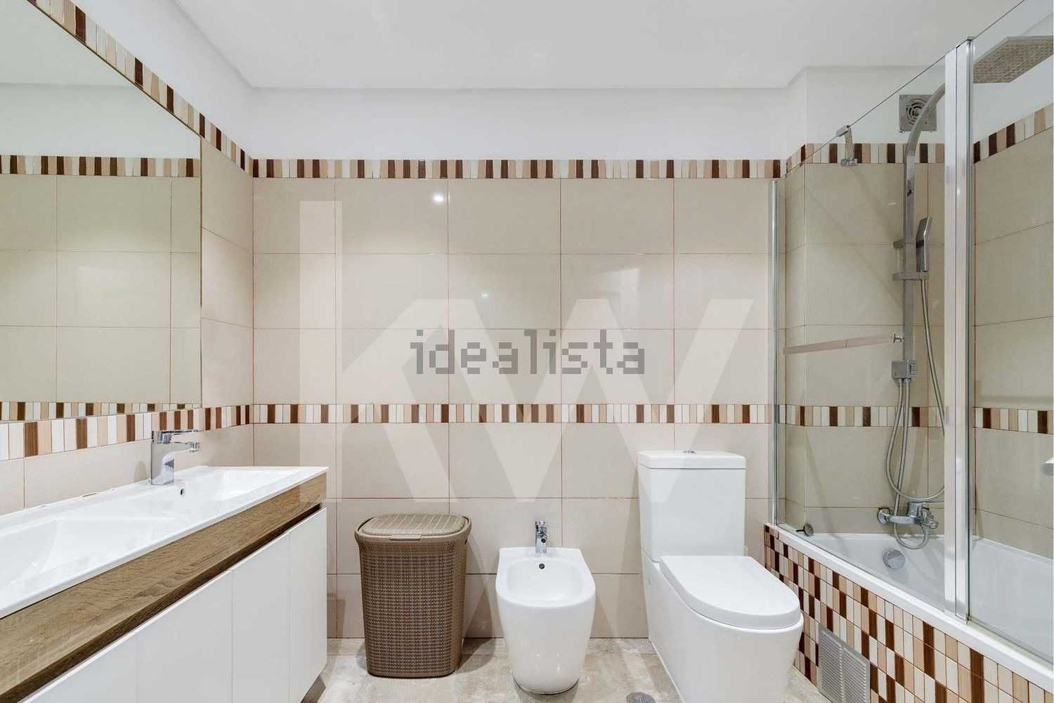Apartamento Duplex T4 com Garagem Privada – Tapada das Mercês, Sintra