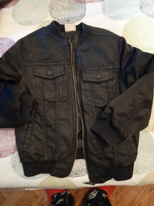 Roupa criança em bom estado