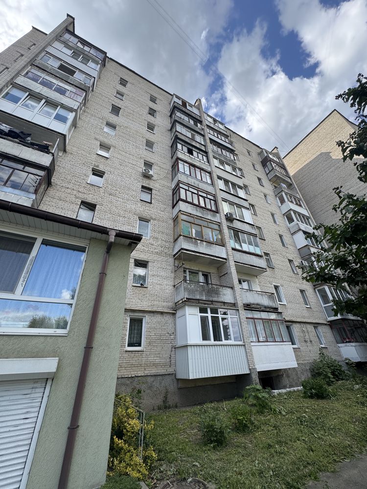 Продаж 1 кімнатної квартири в районі ЛПЗ