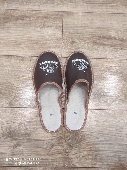 Kapcie skórzane z Zakopanego